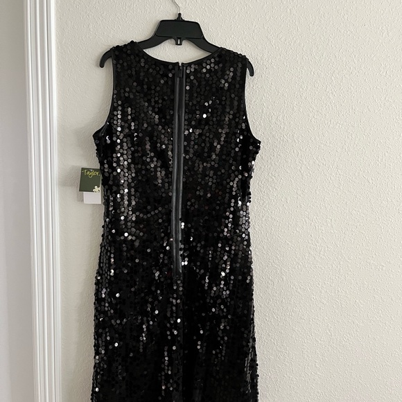 Black Cocktail Dress - Picture 2 of 4